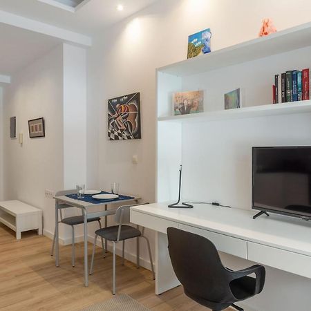 Brand New Apartment In Афіни Екстер'єр фото