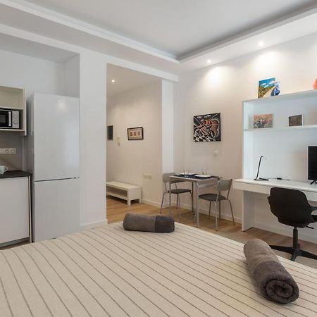 Brand New Apartment In Афіни Екстер'єр фото