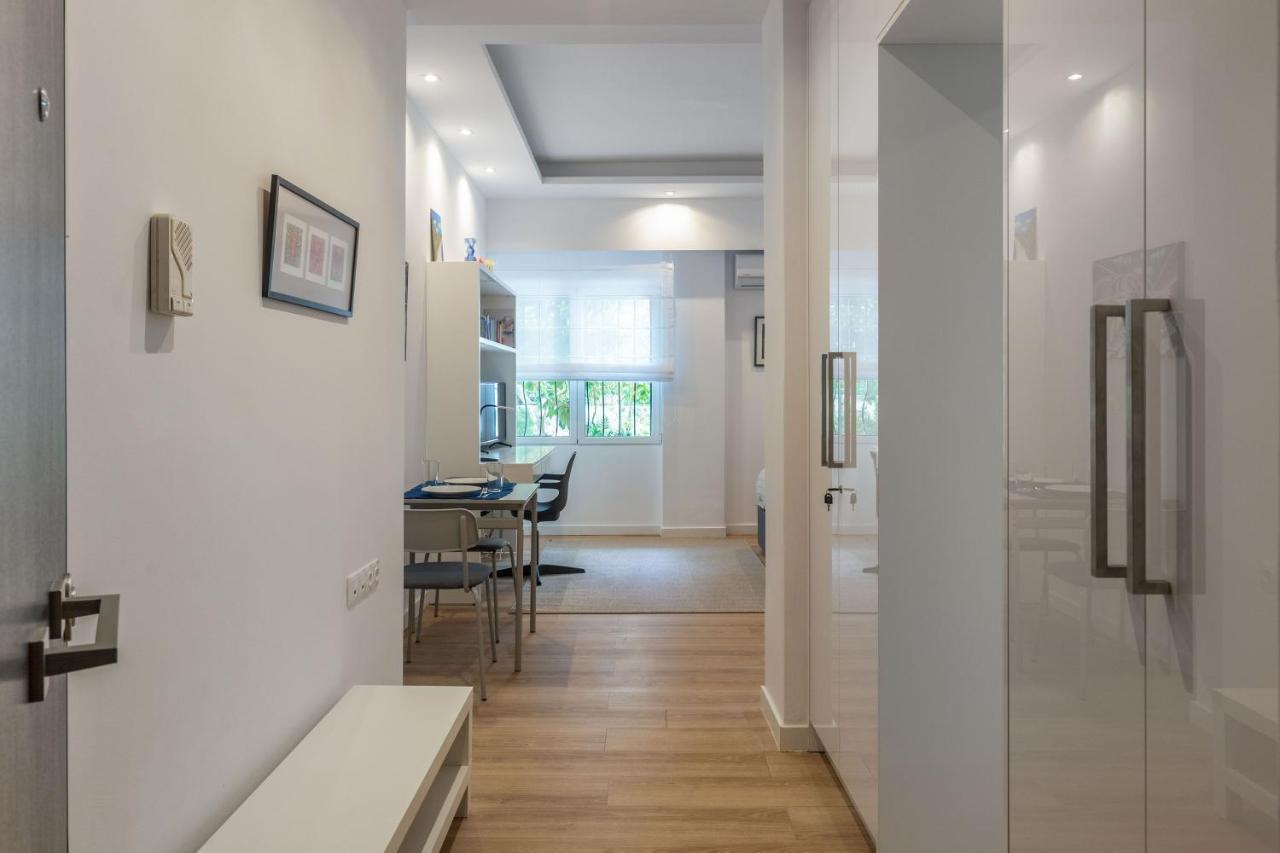 Brand New Apartment In Афіни Екстер'єр фото